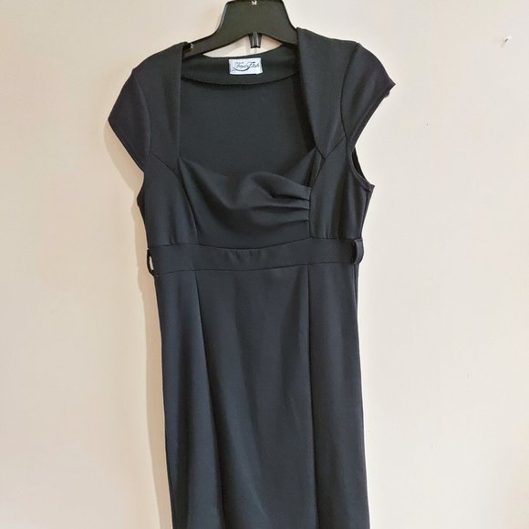 FeverFish | Vintage style dress M/L- with belt - Picture 2 of 5
